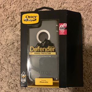 iPhone 6 or 6s Otter Box Deffender Case